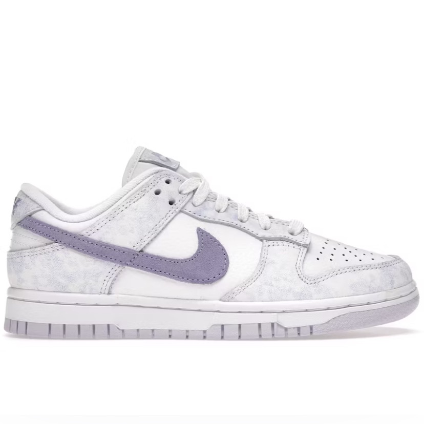 Nike Women's White And Purple Sneakers